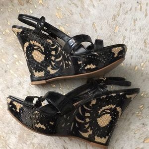 Carlos Santana wedges